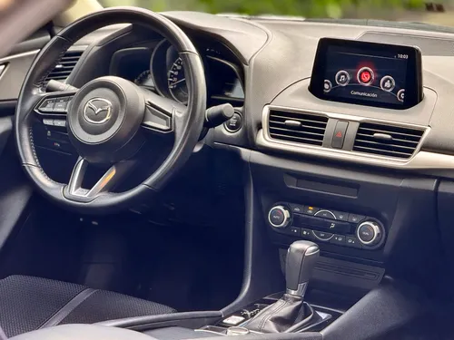 Mazda 3 Touring At / Impecable estado!