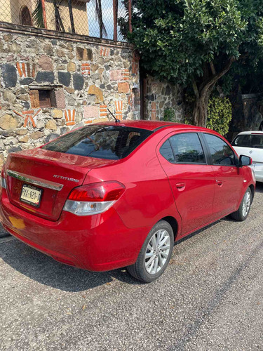 Imagen 5 de 8 de Dodge Attitude 2018 1.2 Sxt At Cvt
