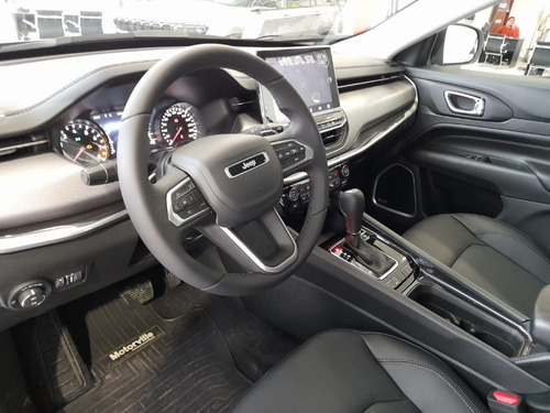 Imagen 10 de 16 de Jeep Compass Longitude Plus