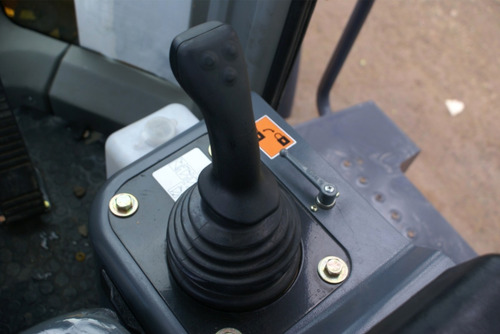 Imagen 3 de 14 de Pala Cargadora 3m3 (5000 Kg) Iron 956 De 215 Hp