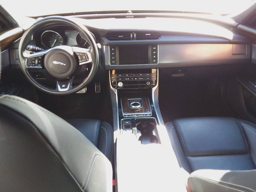 Jaguar Xf 2.0 R-sport Turbocharged Gasolina 4p Automático