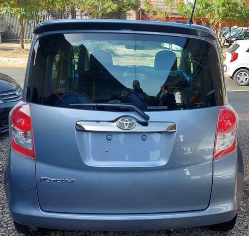 Imagen 6 de 11 de Toyota Ractis 1.5 Automática