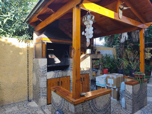Hermosa Casa En Villa Los Cantaros, Quilicura.