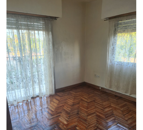 Casa Con Jardín, Pileta Y Parrilla En Lote Doble - Apto Crédito- Dueño Directo - Merlo
