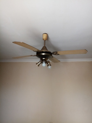 Ventilador De Techo Martin & Martin Con Luces 1.3 M 50 Hz Dorado Roble Claro Madera 4 (Usado)