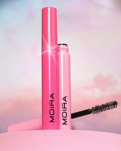 Mascara De Pestañas Waterproof Volumen Maximo Lifting Moira Negro