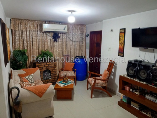 Apartamento En Venta Urbanizacion Cagua Residencias Codazzi 25-20074 Jecg