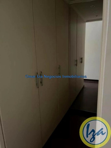 Venta Apto En Pocitos Proximo A Rambla