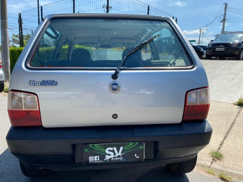Imagem 3 de 6 de Fiat Uno