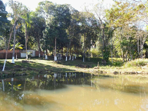 Imagem 2 de 11 de Chácara À Venda Com Lago Topografia Plaina 2.000 M²