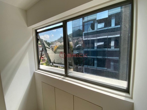 Imagem 2 de 7 de Sala Comercial, No Centro Da Cidade, Com 29 M². - Sa00120 - 69363795