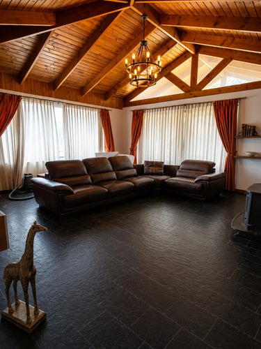 Exclusiva Parcela De 5.130 M2 | 5 Dormitorios | El Convento.