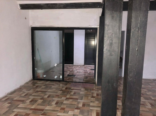 Imagen 6 de 6 de Vendo Importante Local-guemes