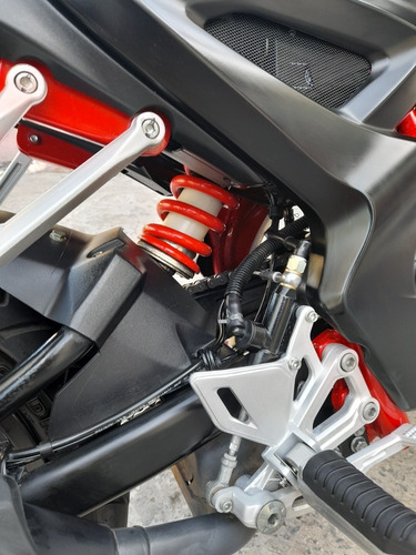 Imagen 6 de 23 de Benelli Tnt25