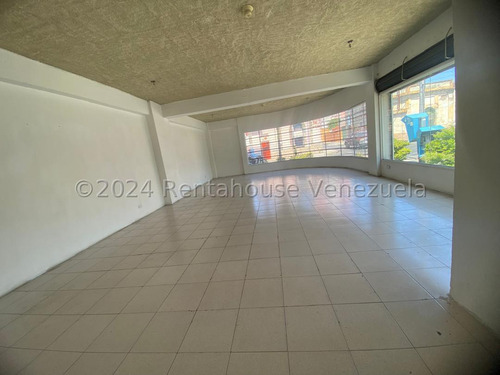 Ana Karina Molleja Vende Excelente Local Comercial En Zona Centro De Barquisimeto ,lara/akm