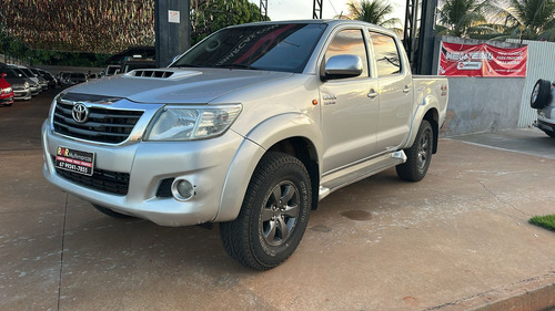 Toyota Picape Cabine Dupla Toyota Hilux Cabine Dupla 3.0 TDI 4x4 CD SR