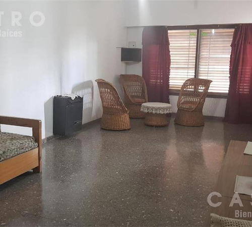 Imagen 3 de 30 de Venta - Casa Con Locales - Libertad