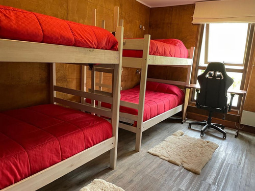 Casa En Venta De 4 Dorm. En Pucón