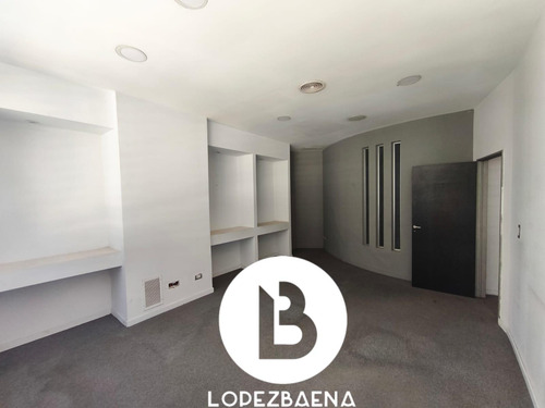 Oficina Comercial Zona Centro De La Ciudad De Córdoba - Facil Acceso Por Arteria Principal.!