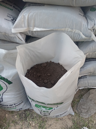 Tierra Negra Bolsas 25k Bolsón 1m3 Nivelación Gratis Z/oeste
