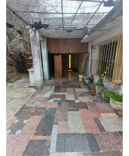 Casa Lote Propio En Esquina - Villa Luzuriaga