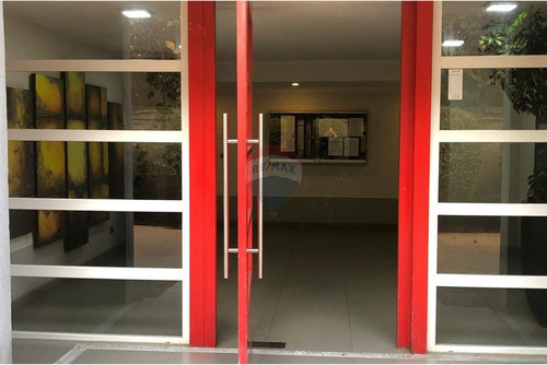 Oportunidad Inversionistas! Venta Departamento