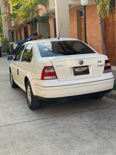 Volkswagen Bora 2.0 Automático