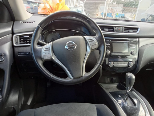 Imagen 10 de 15 de Nissan Xtrail Advance 3 Filas 2017