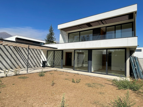 Casa Nueva En Condominio San Carlos Apoquindo 4d+4b+estar