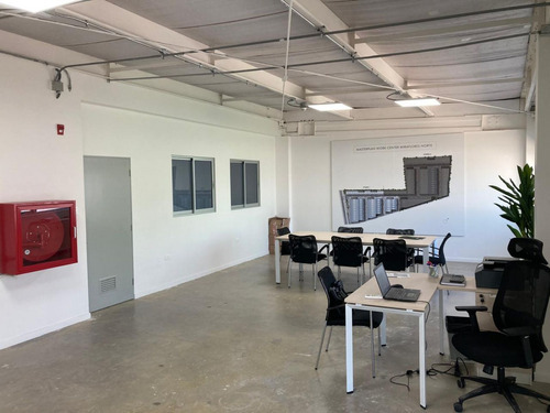 Arriendo Bodega Nueva C/of De 338 M2 En Parque Industrial, S
