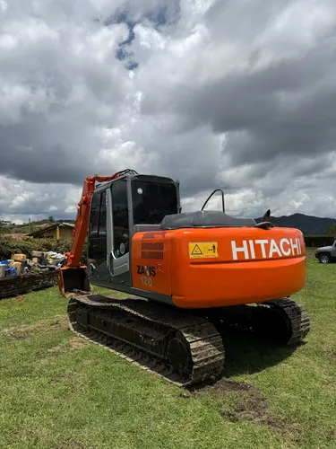 Excavadora Hitachi Zaxis 120-3 Modelo 2015
