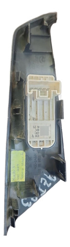 Botonera Alzavidrio Trasera Lh Mazda 3 Año 2010-2013 (Usado)