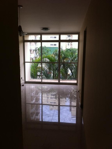 Imagem 4 de 9 de Imperdivel Apartamento 2 Dorms, Sacada, 1 Vaga. Aceita Fgts E Financiamento !!! Porcelanato E Cozinha Planejada! Lazer Total: Academia, Salão De Jogos, Quadra Poly Esportiva, Salão - 54-v - 2691011