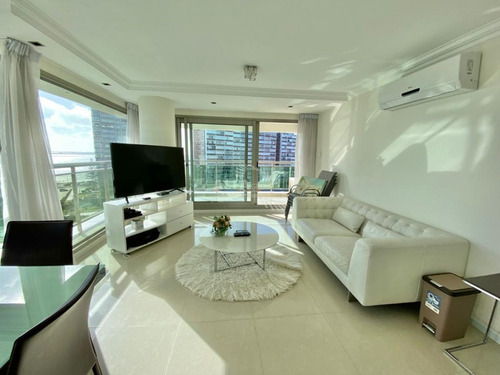 Imagen 4 de 21 de Alquiler Temporario De Apartamento De 2 Dormitorios En Imperiale Punta Del Este