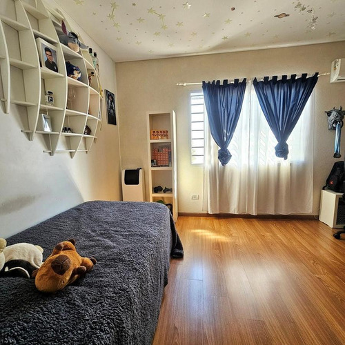 Casa Triplex En Venta En Olivos, Vicente López, G.b.a. Zona Norte