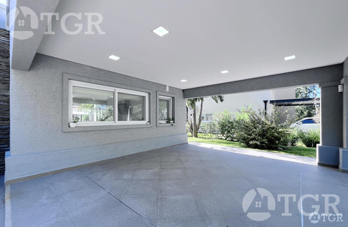 Casa Exclusiva En Miralagos