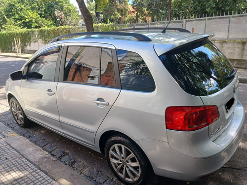 Volkswagen Suran 1.6 Highline 101cv