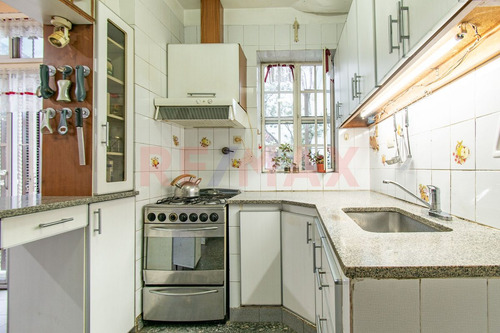Venta Casa 4 Amb Boedo Cochera, Quincho Y Patio