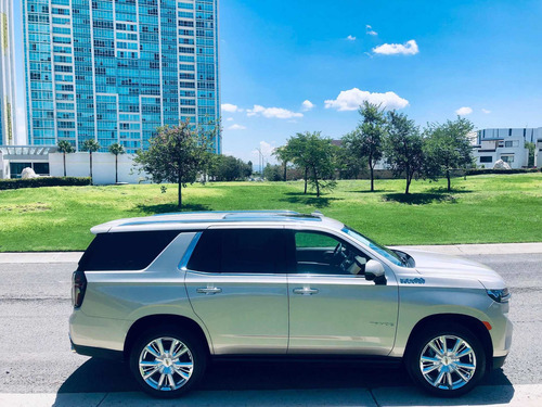 Imagen 11 de 15 de Chevrolet Tahoe High Country 4x4 6.2
