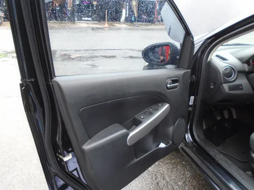 Mazda 2 1.5 15hm1c