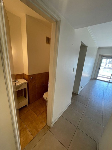 Imagen 6 de 23 de Departamento En Venta De 3 Ambientes En Lomas De Zamora