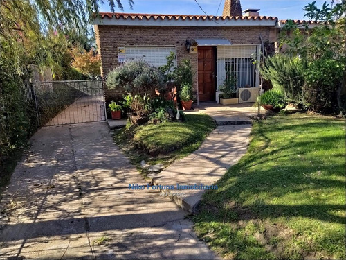 Imagen 2 de 15 de Muy Buena Casa En Lomas De Solymar