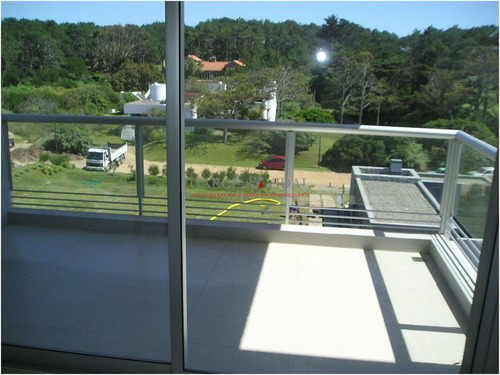 Imagen 15 de 18 de Venta De Apartamento 2 Dormitorios En Playa Brava, Punta Del Este