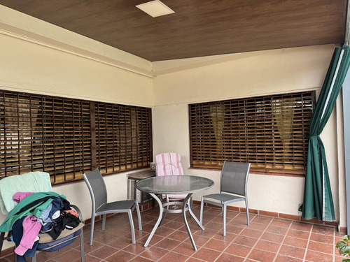 Vendo Casa 2 Dorm. Zona Sur. B. Iponá, Cordoba. Apta Crédito