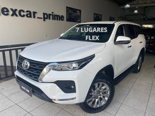 Toyota Hilux SW4 2.7 VVT-I FLEX SRV 7L 4X2 AUTOMÁTICO