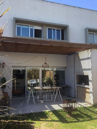 Imagen 14 de 14 de Duplex En Venta, 2 Dormitorios, Jardin, Nuevo, City Bell