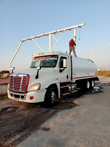 Freightliner M2 Pipa De 10 Mil Litros