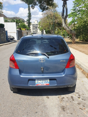 Toyota Yaris 1.3 Full Equipo