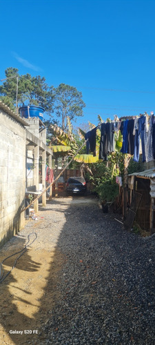 Casa Com 3 Quartos , Sala , Cozinha E Estrutura.
