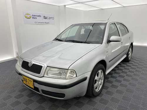 Imagen 3 de 25 de Skoda Octavia 1.8 Turbo